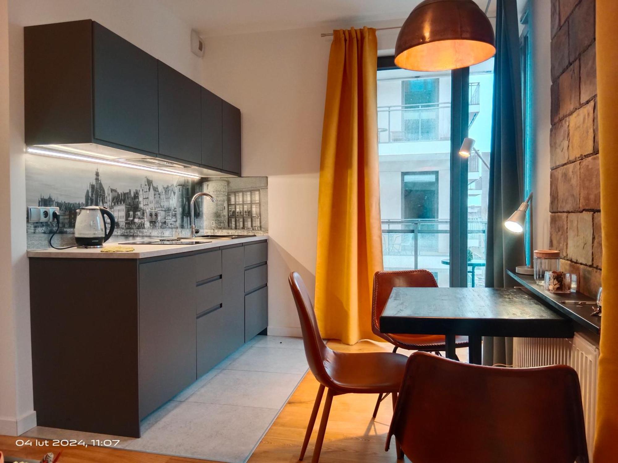 Uroczy Apartament Dlugie Ogrody 48 Gdansk Luaran gambar
